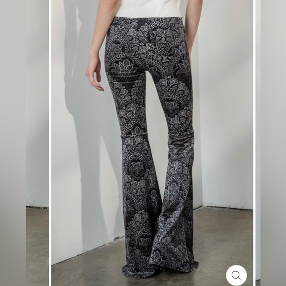 Reverof black velvet paisley print flare fitted pants XS - Picture 2 of 12